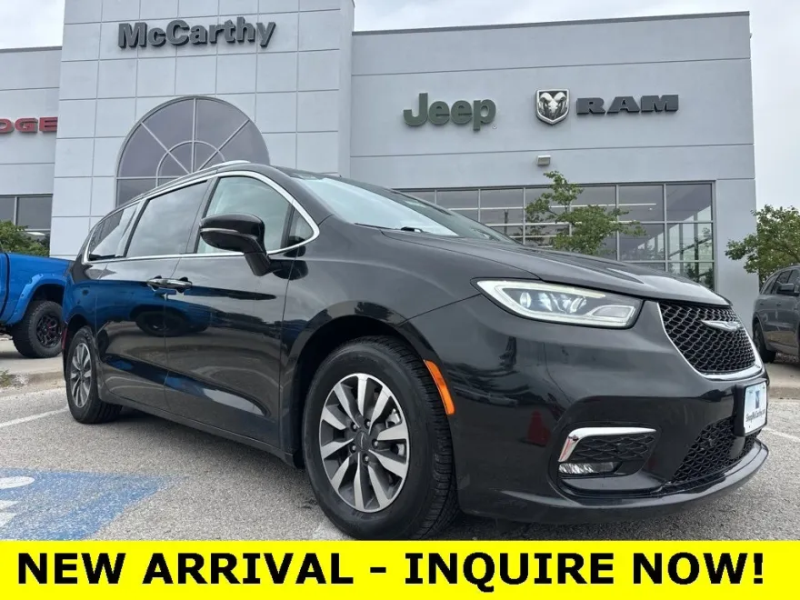 2021 Chrysler Pacifica Hybrid Touring L photo 1