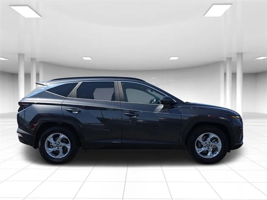 2022 Hyundai Tucson SEL photo 1
