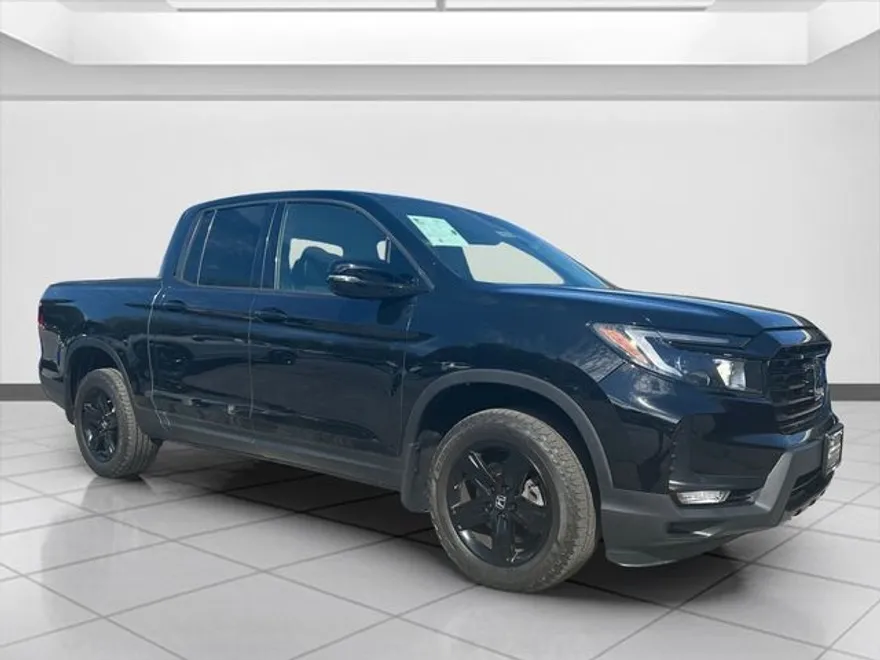 2022 Honda Ridgeline Black Edition photo 1