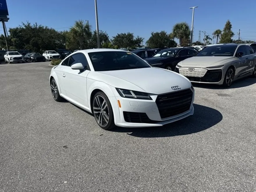 2017 Audi TT Coupe 2.0T photo 1