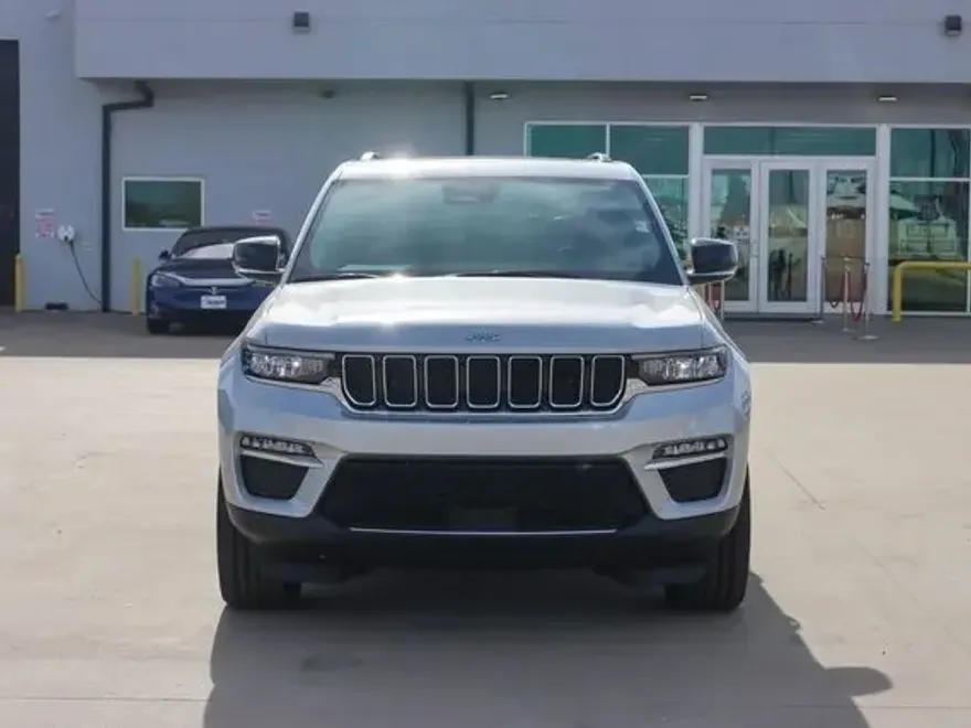 2024 Jeep Grand Cherokee 4xe photo 1