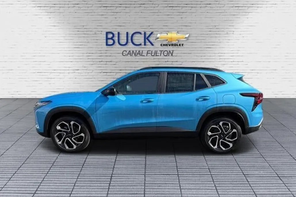 2025 Chevrolet Trax photo 1