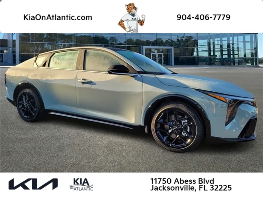 2025 Kia K4 GT-Line Turbo photo 1