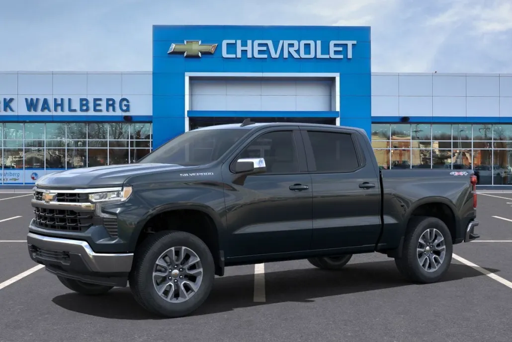 2025 Chevrolet Silverado 1500 LT photo 1