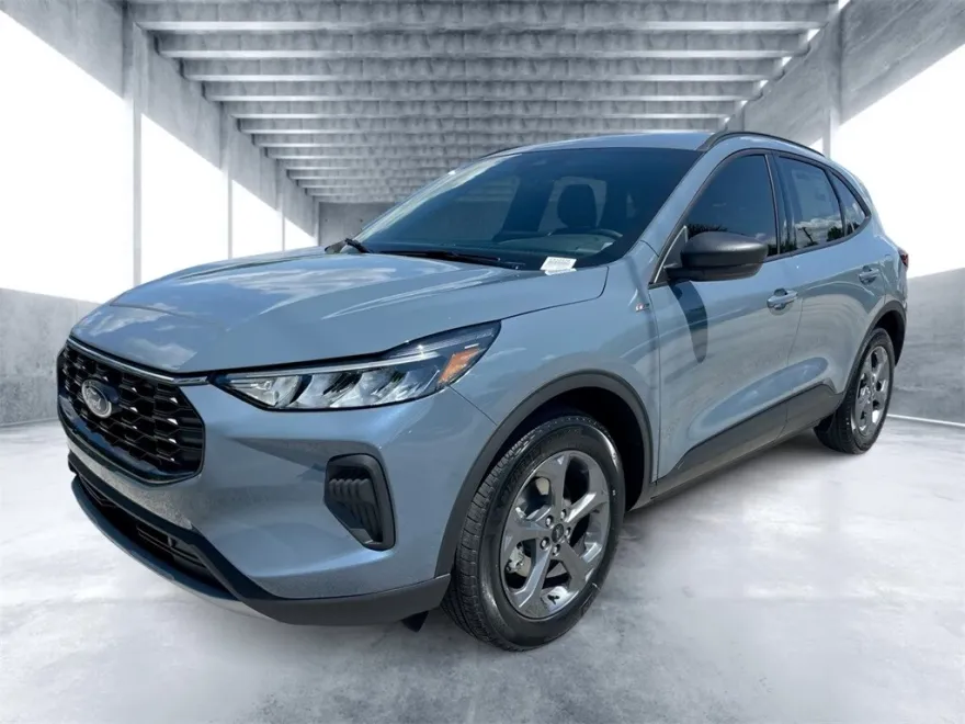 2025 Ford Escape ST-Line photo 1