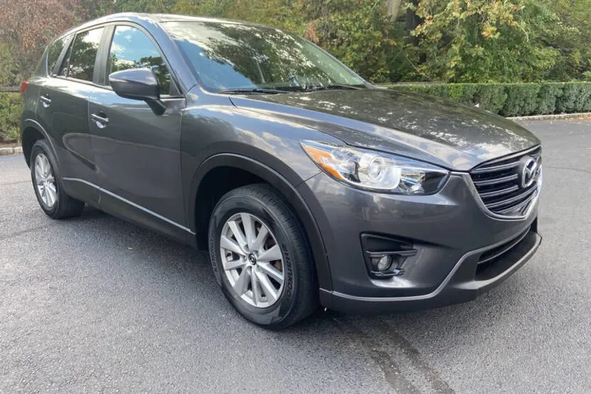 2016 Mazda CX-5 Touring photo 1