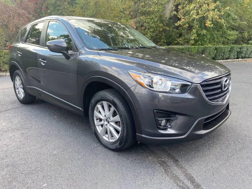 2016 Mazda CX-5 Touring photo 1