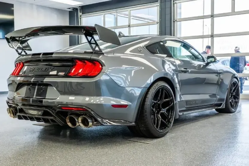 2022 Ford Mustang Shelby GT500 photo 1