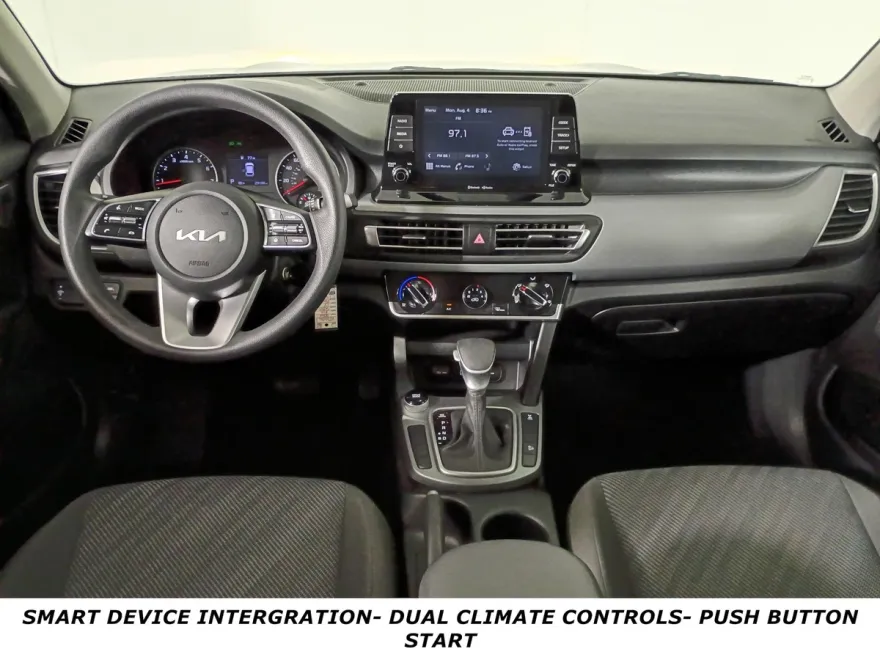 2023 Kia Seltos LX photo 1