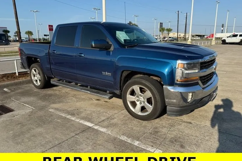 2016 Chevrolet Silverado 1500 LT photo 1