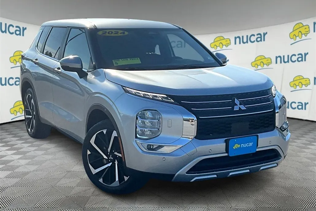 2024 Mitsubishi Outlander SE photo 1