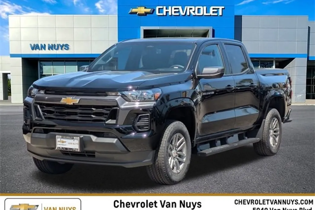 2026 Chevrolet Colorado LT photo 1