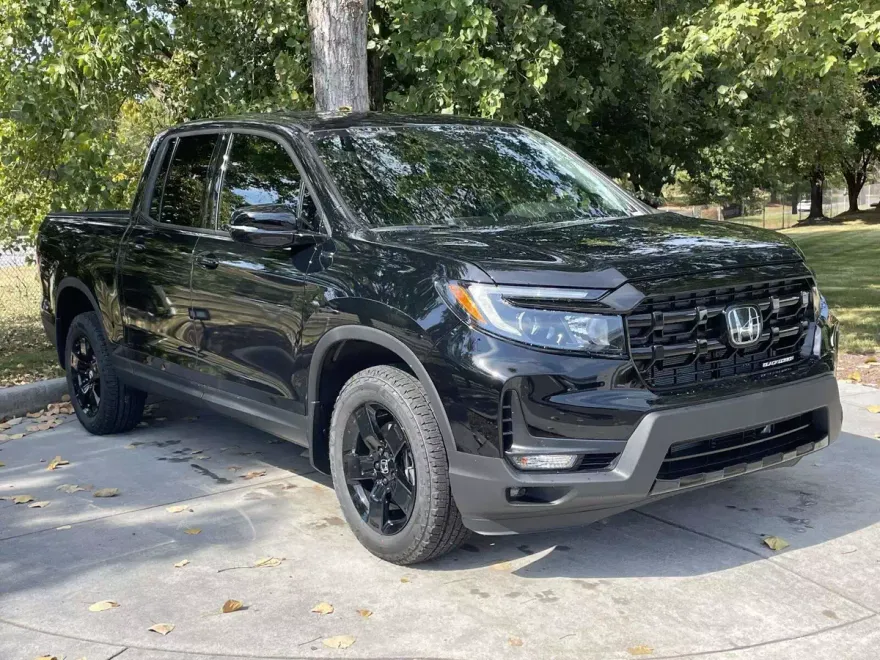 2026 Honda Ridgeline Black Edition photo 1