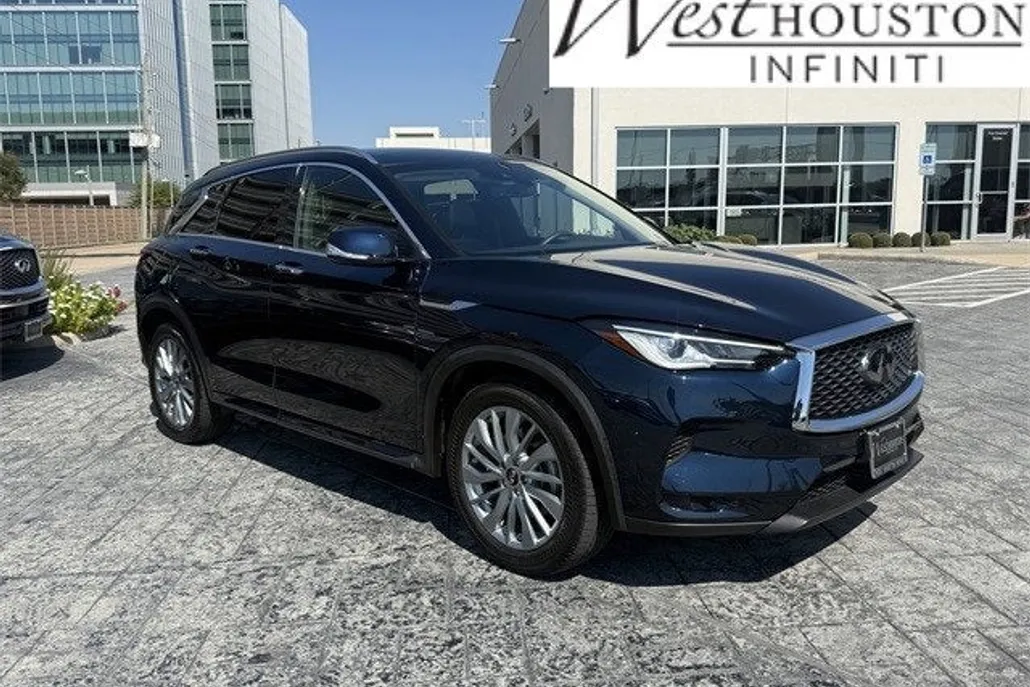 2024 Infiniti QX50 Luxe photo 1