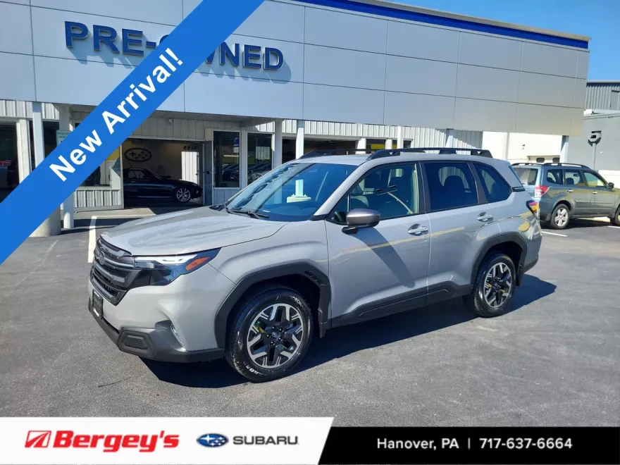2025 Subaru Forester Premium photo 1