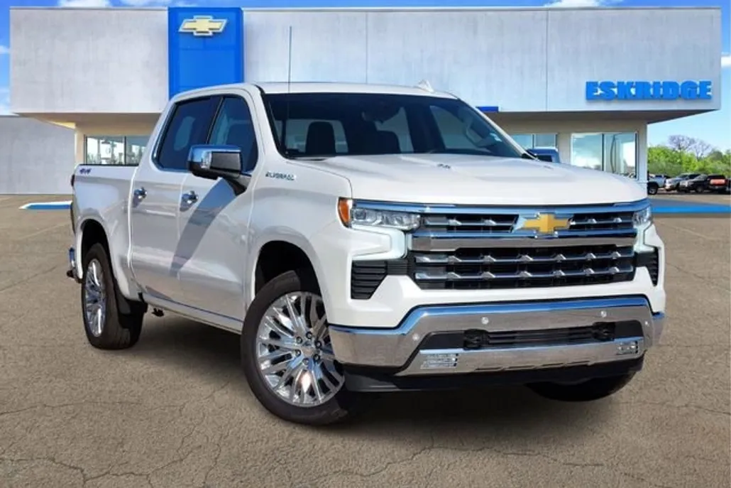 2025 Chevrolet Silverado 1500 LTZ photo 1
