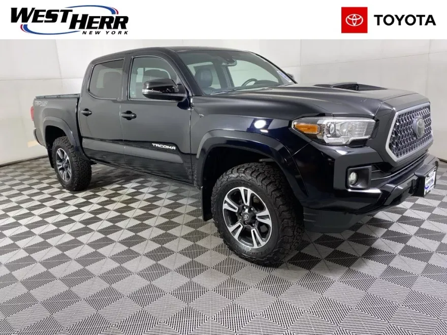 2019 Toyota Tacoma TRD Sport V6 photo 1
