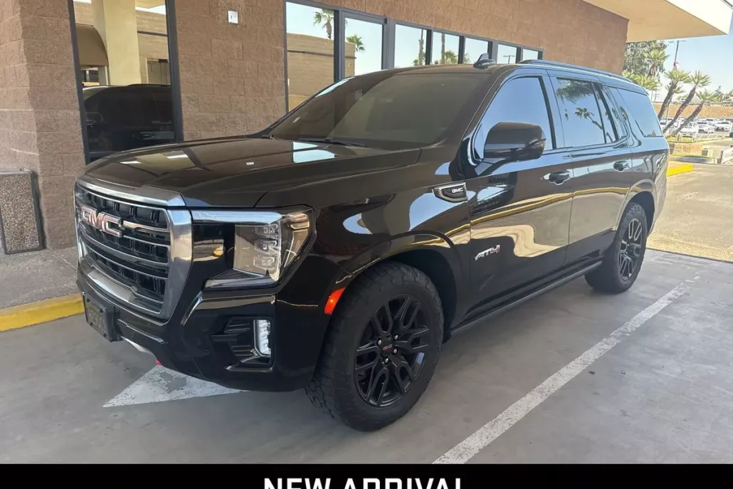 2023 Gmc Yukon AT4 photo 1