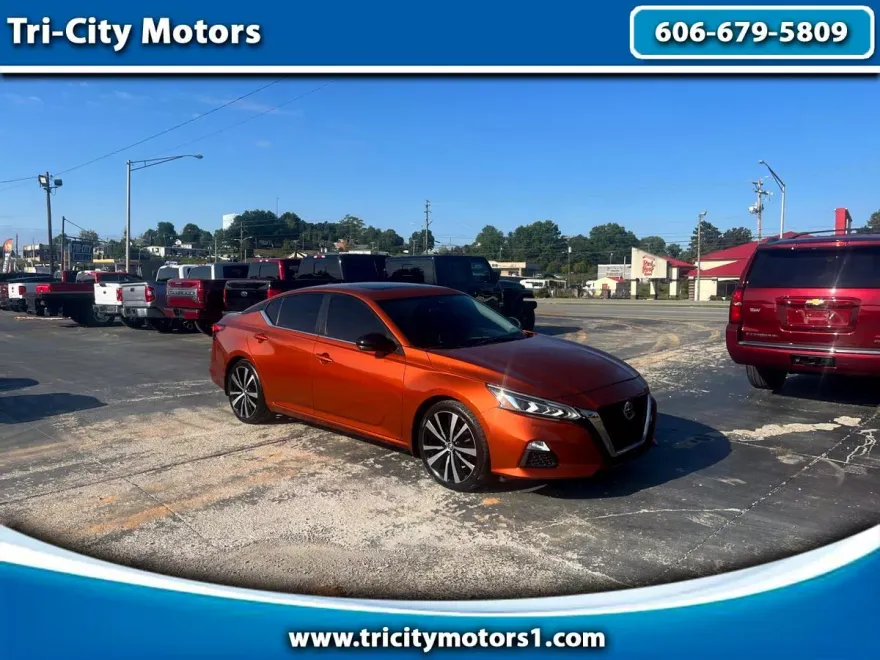 2020 Nissan Altima 2.5 SR photo 1
