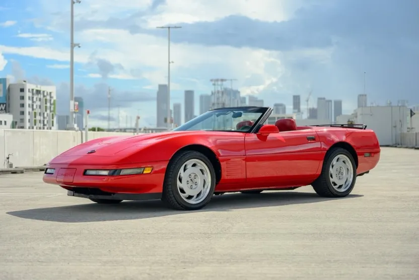 1992 Chevrolet Corvette Base photo 1