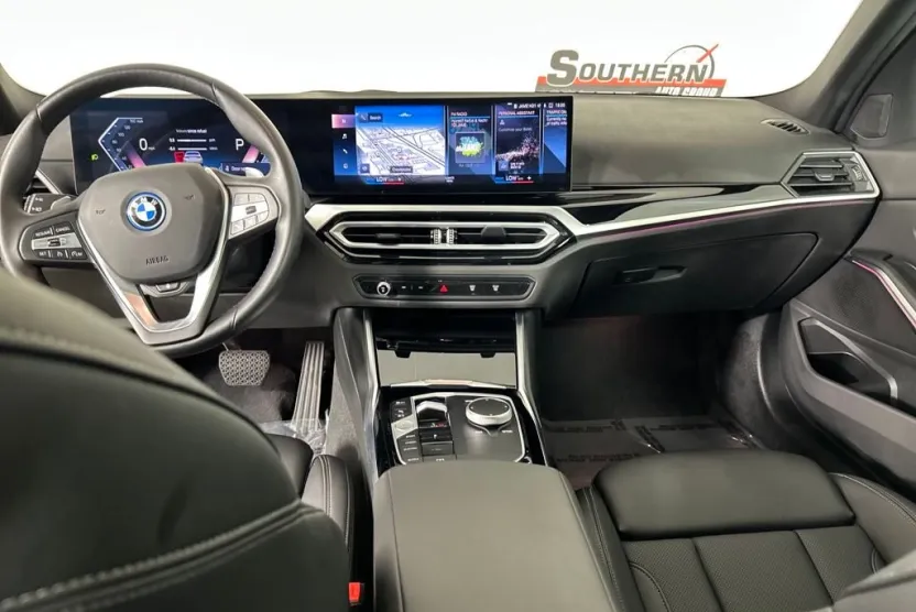 2024 Bmw 330e xDrive photo 1