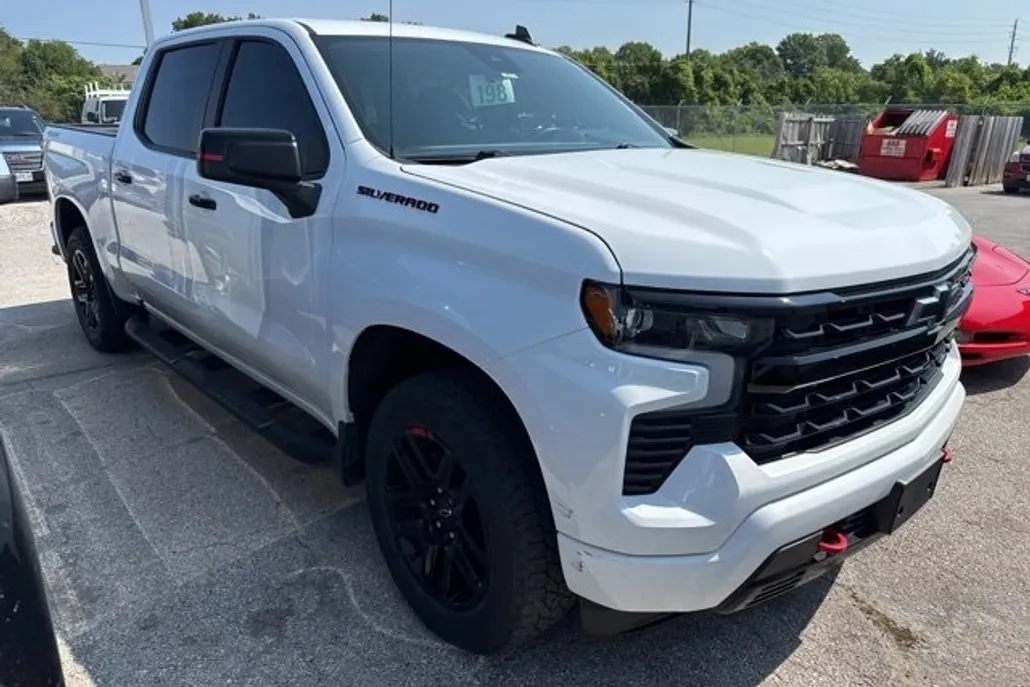 2022 Chevrolet Silverado 1500 RST photo 1