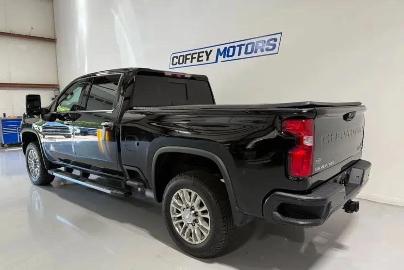 2020 Chevrolet Silverado 2500HD High Country photo 1