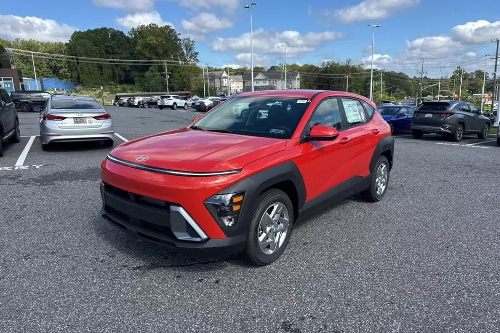 2026 Hyundai Kona SE photo 1