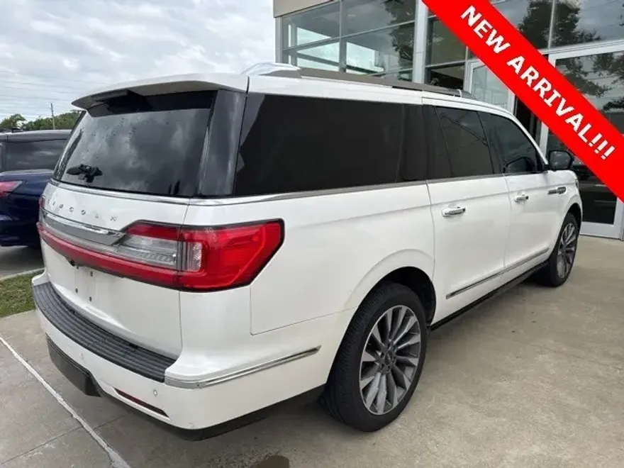 2018 Lincoln Navigator Select photo 1