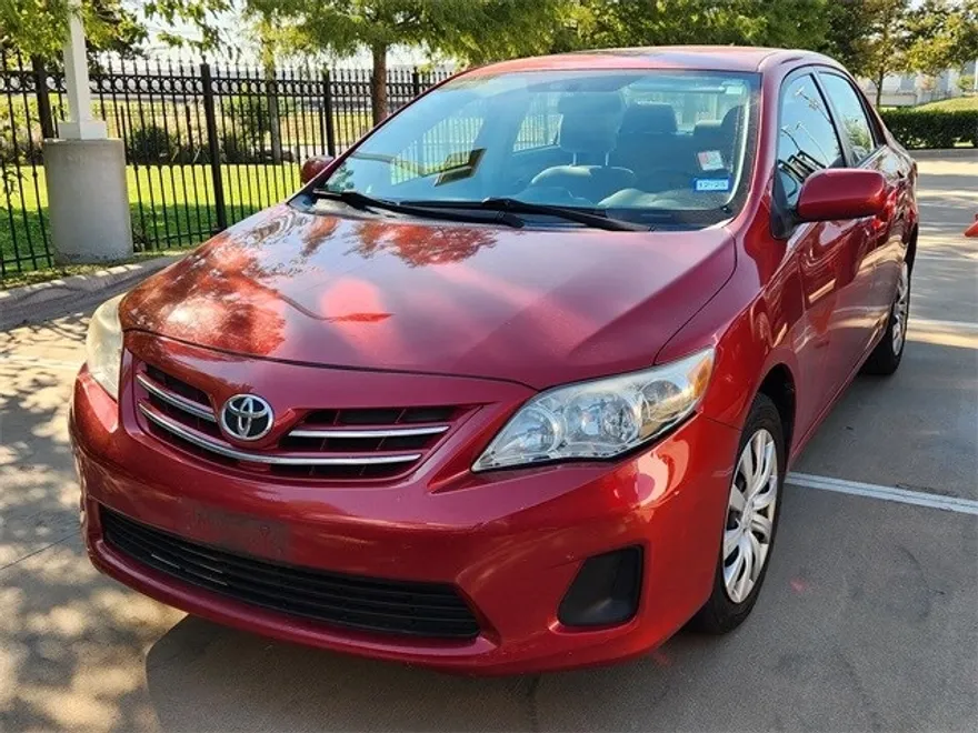 2013 Toyota Corolla L photo 1