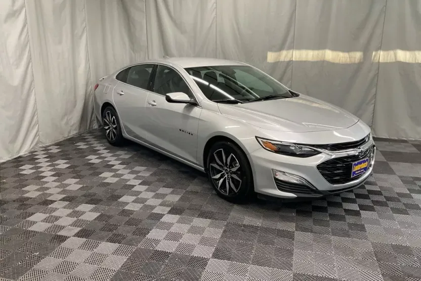 2020 Chevrolet Malibu RS photo 1