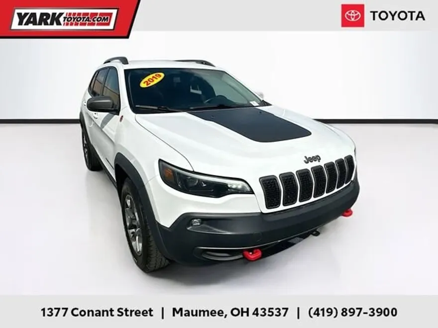 2019 Jeep Cherokee Trailhawk photo 1