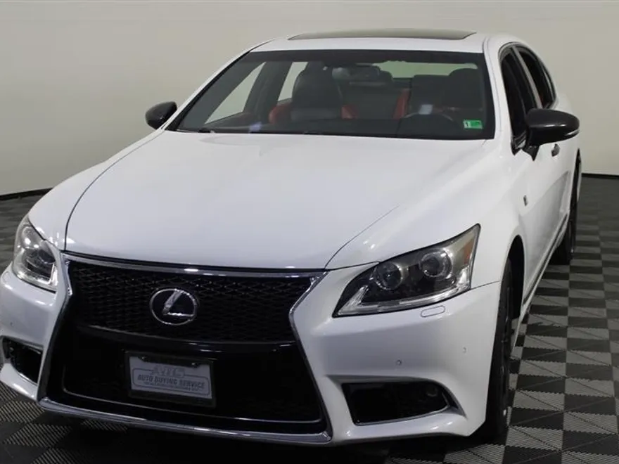 2015 Lexus LS 460 photo 1