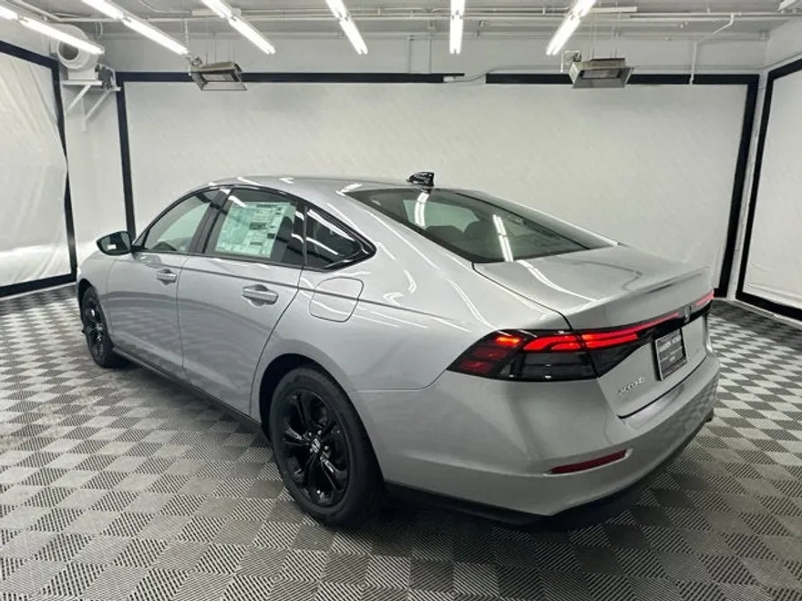 2025 Honda Accord SE photo 1