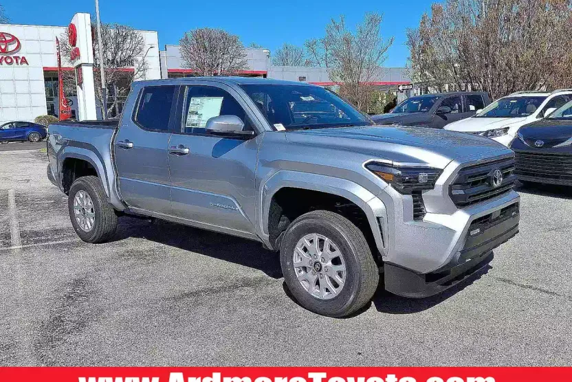 2025 Toyota Tacoma SR5 photo 1