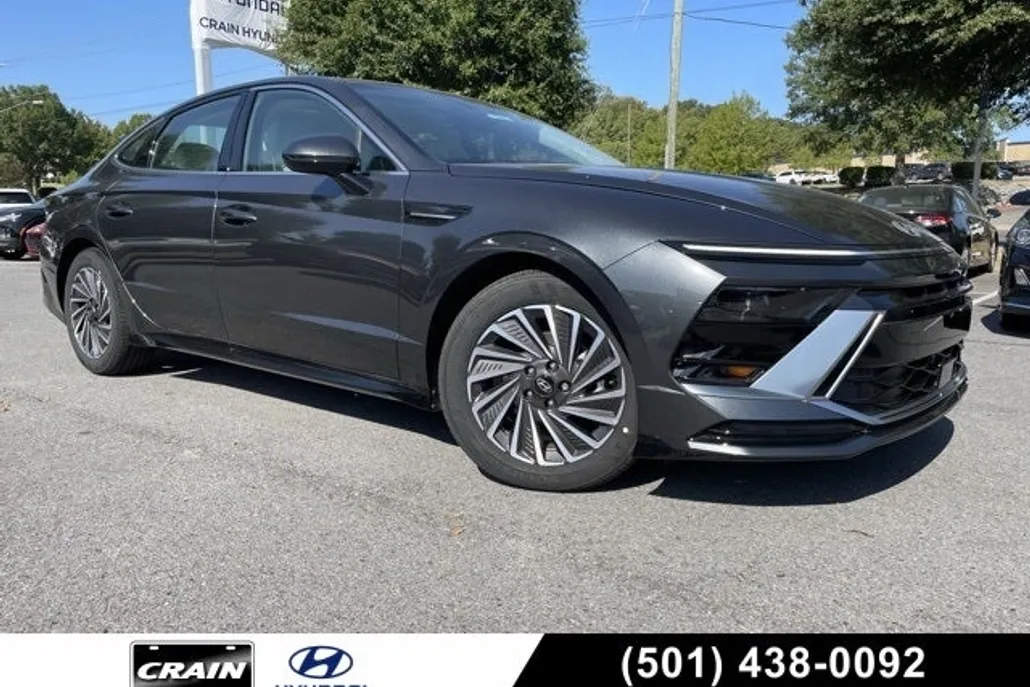 2024 Hyundai Sonata Hybrid SEL photo 1