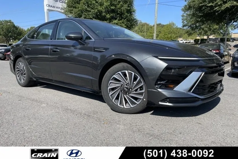 2024 Hyundai Sonata Hybrid SEL photo 1