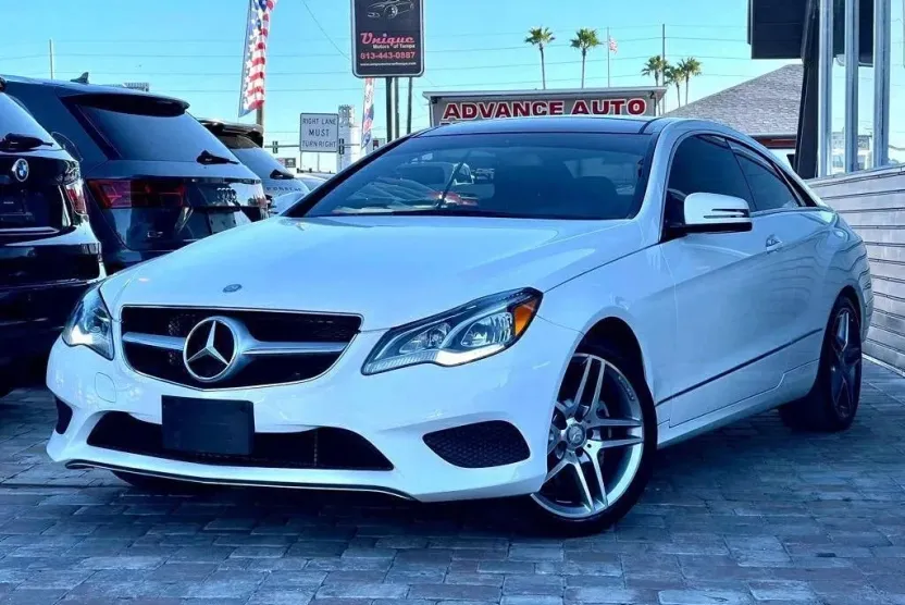 2014 Mercedes Benz E 350 4MATIC Coupe photo 1