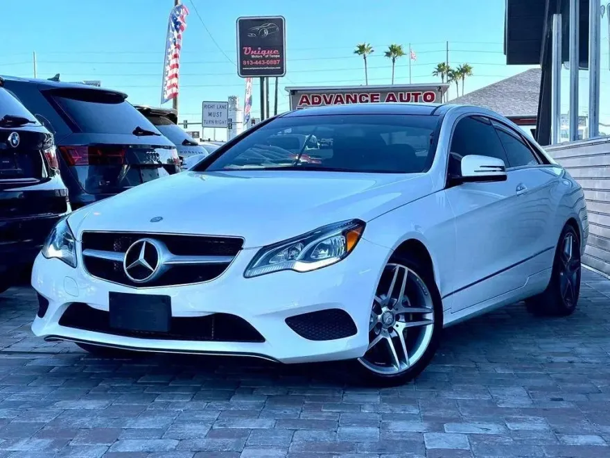 2014 Mercedes Benz E 350 4MATIC Coupe photo 1
