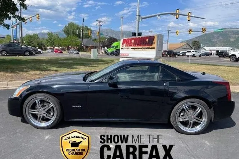 2005 Cadillac XLR Base photo 1