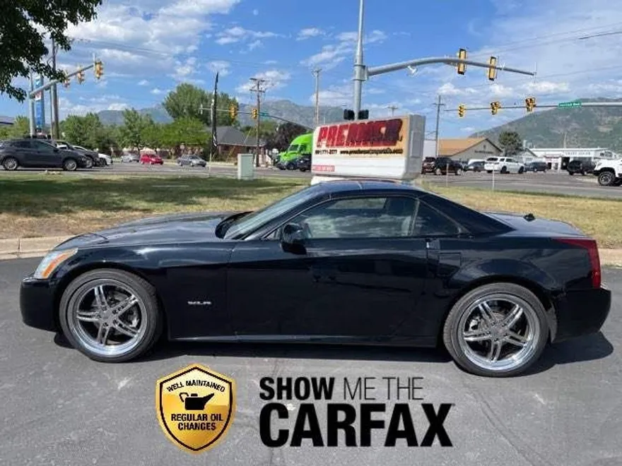 2005 Cadillac XLR Base photo 1