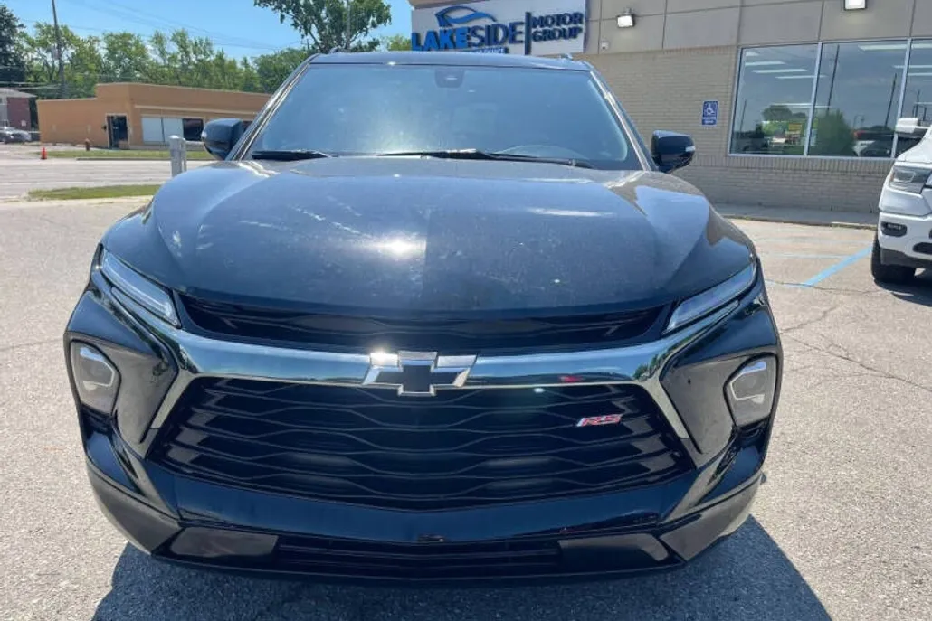 2023 Chevrolet Blazer RS photo 1