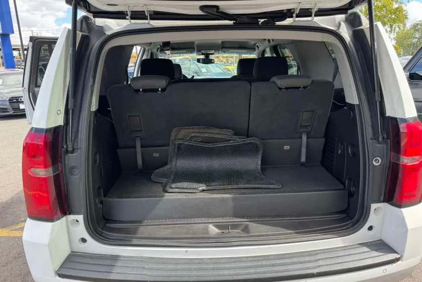 2015 Chevrolet Tahoe LS photo 1