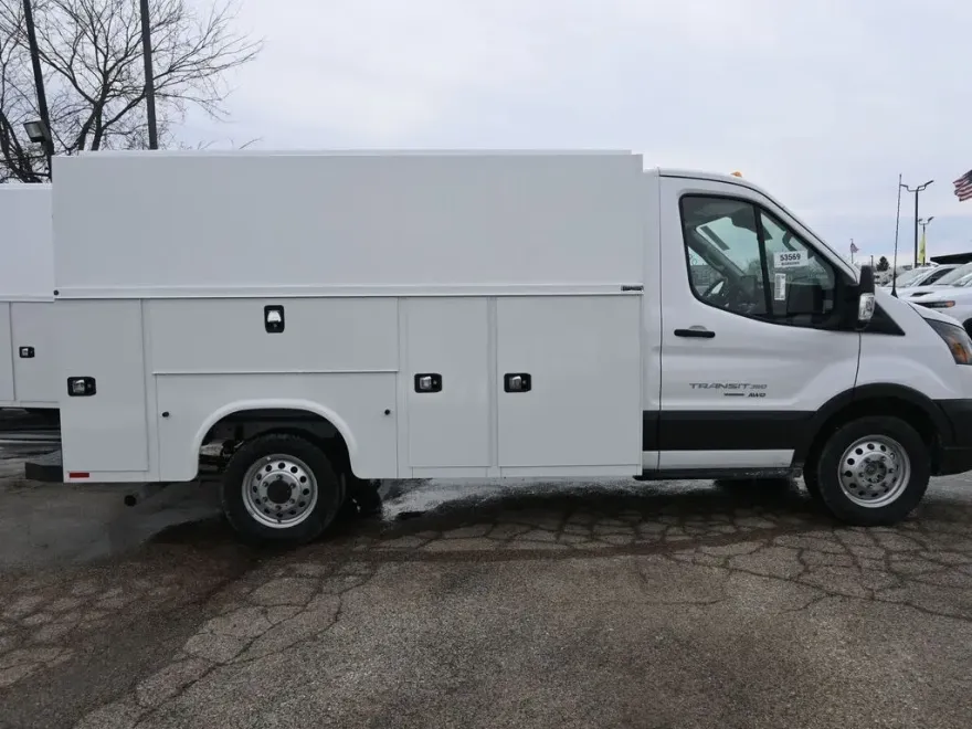 2024 Ford Transit photo 1