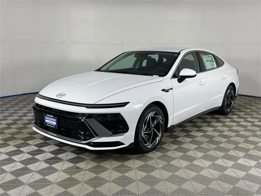2026 Hyundai Sonata SEL Sport photo 1