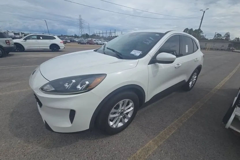 2020 Ford Escape SE photo 1