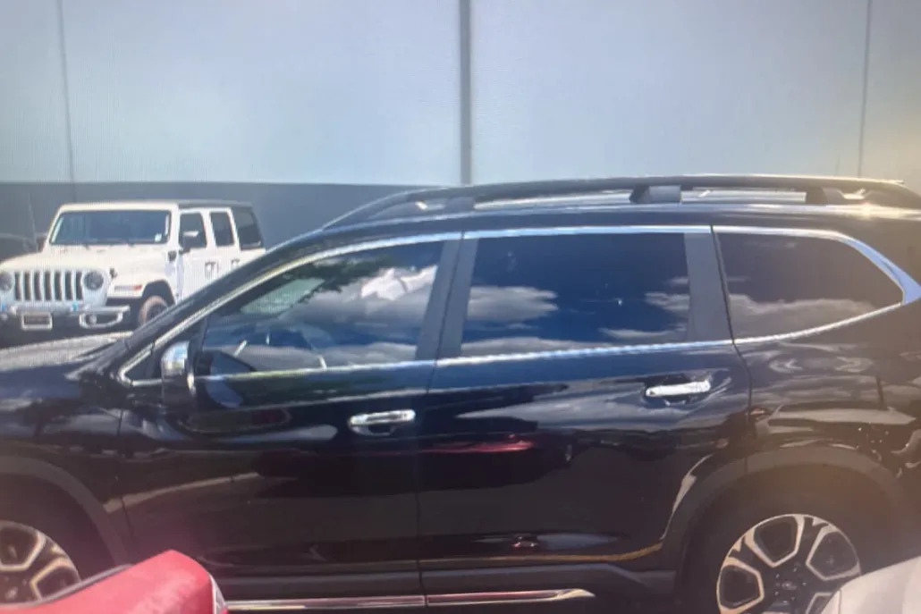 2023 Subaru Ascent Touring photo 1