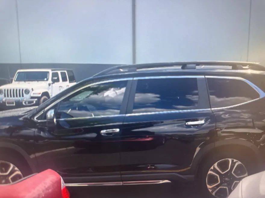 2023 Subaru Ascent Touring photo 1