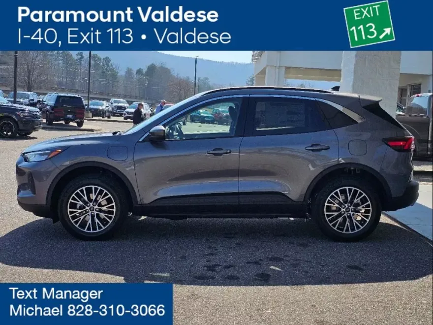 2024 Ford Escape Base photo 1