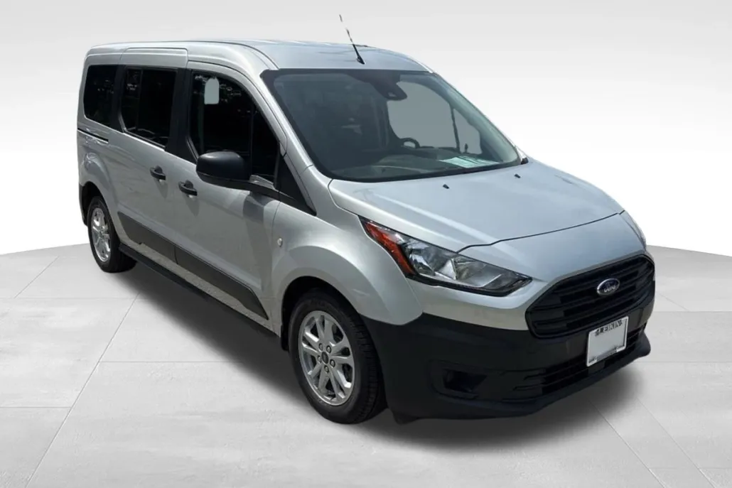 2022 Ford Transit XL Passenger Wagon photo 1